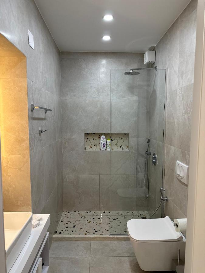 4Seasonsgea , New Modern Apartment In ติรานา ภายนอก รูปภาพ